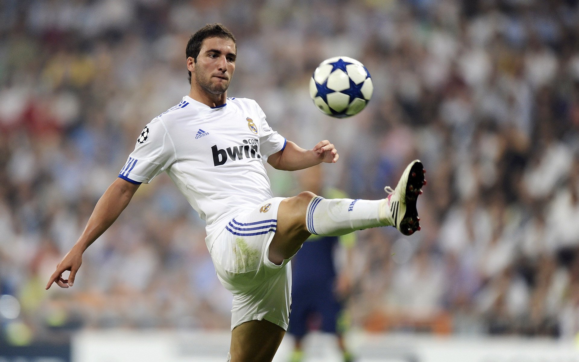 NBA最疯狂隔扣之一，nba隔扣高清图片